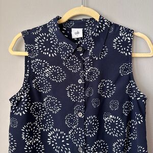CAbi‎ Women Blouse Small Blue White Floral Sleeveless Button Down RuffleOffice